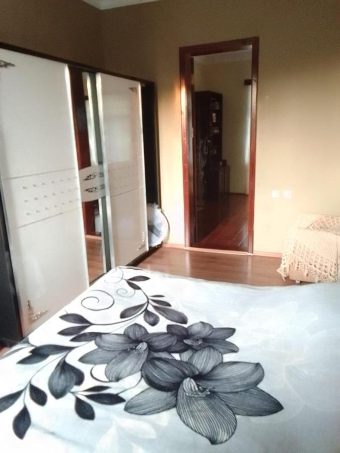 Kobuleti 4-Bedroom Apartment Bagian luar foto