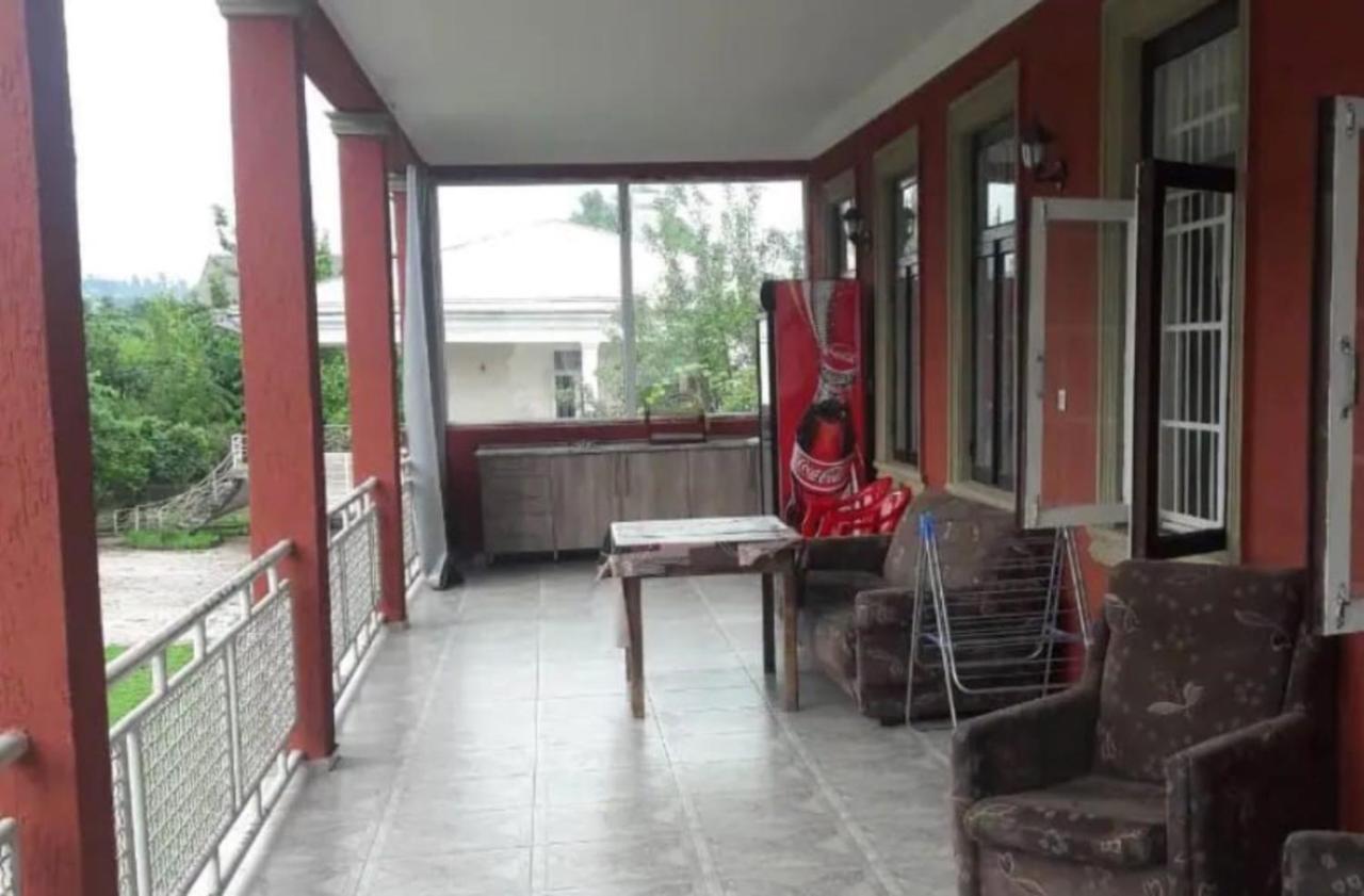 Kobuleti 4-Bedroom Apartment Bagian luar foto