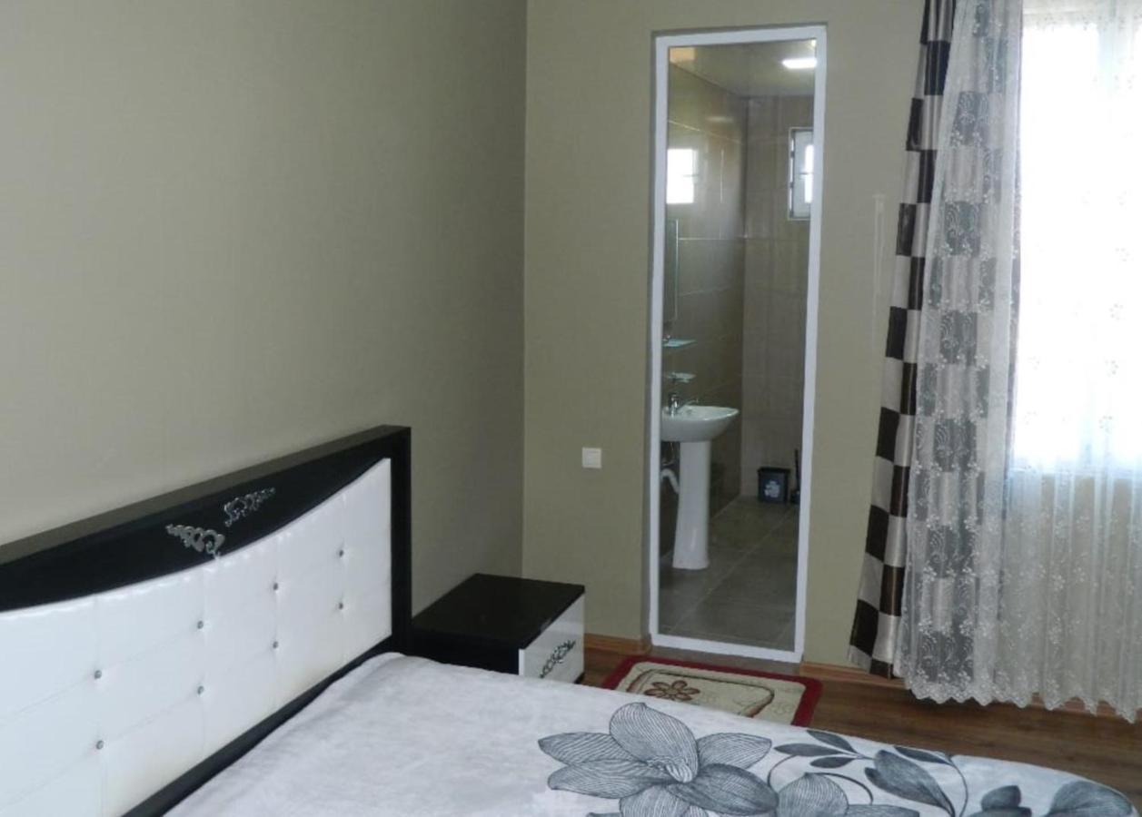 Kobuleti 4-Bedroom Apartment Bagian luar foto